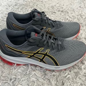 ASICS GT-1000 Size 12.5 Like New!